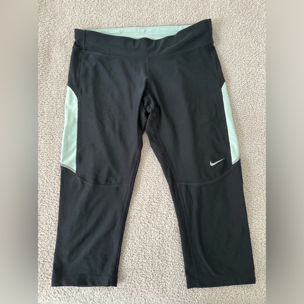 Nike Active XS Capri Shorts